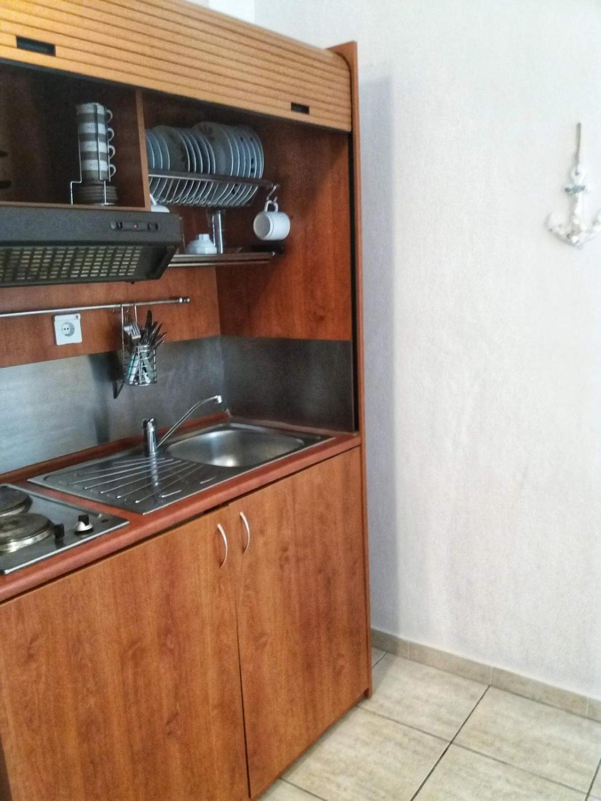 Delia Apartments Pefkochori Bagian luar foto