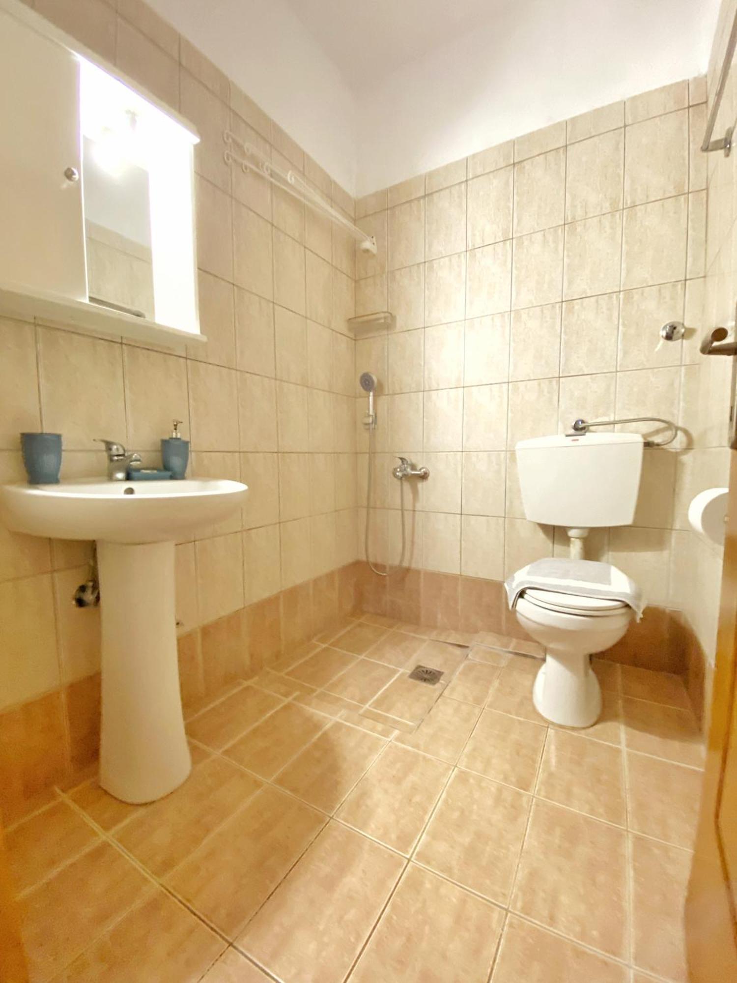 Delia Apartments Pefkochori Bagian luar foto